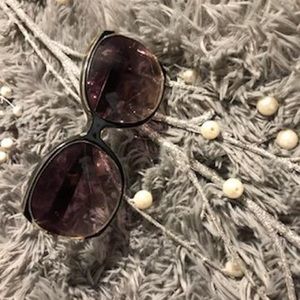 Black and Clear Two-Toned Shades!